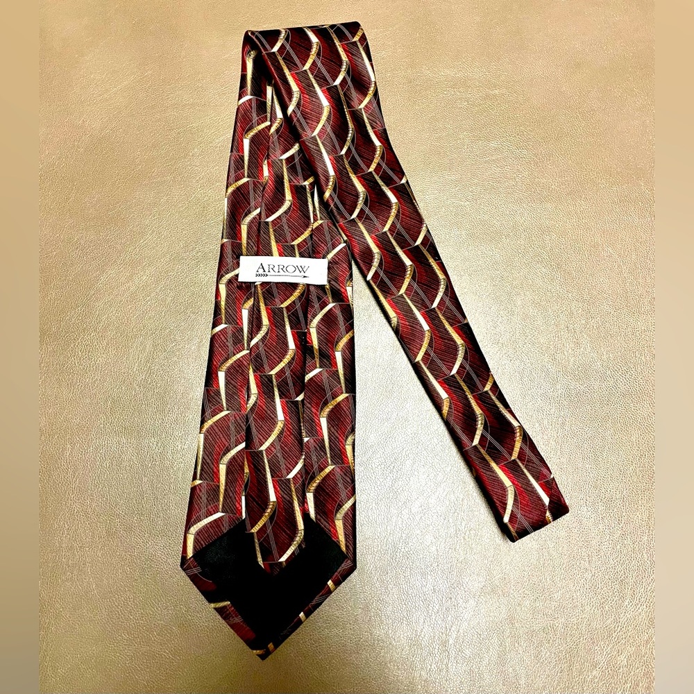 Arrow Red Tie Silk